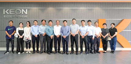 市委常委、統(tǒng)戰(zhàn)部長(zhǎng)及嵊紹政協(xié)委員一行領(lǐng)導(dǎo)蒞臨科恩電器考察指導(dǎo)！